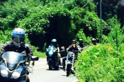 バイクってアホみたいに車間詰めるのなんなの？