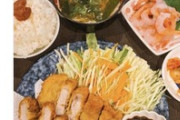 女さん「とんかつ定食？店で食べたら1500円、家で作ったら400円ですけど…？」（※画像あり）