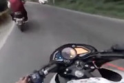 【動画】バイクは路面が悪いと止まれない。山道で死にかけたNS200乗りの車載。