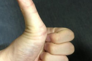 この指、できる奴おる？（※画像あり）