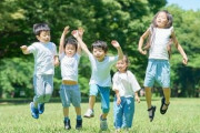 【悲報】小学生達、『とんでもない物』に襲われてしまう！！！！！！！