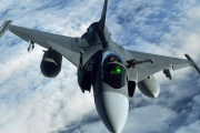 市場での競争力維持が困難なグリペン、F-16Vと中古戦闘機に挟まれ強みが色褪せる