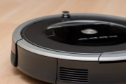 【画像】お掃除ロボット「ルンバ」のシェアの落ち方、ガチでエグい（お前らの想像の３倍エグい）🙀