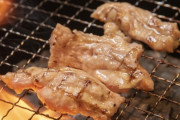 エアコンをつけて窓を閉め切って炭で焼肉 →１２人緊急搬送 一酸化炭素中毒か