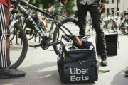 ウーバーイーツ配達員の事故、3カ月で31件発生　「最低限の講習もなく、質が保てていない」