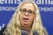 バイデン、厚生省高官にわざわざトランスジェンダー女性指名