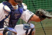期待の若手池田陵真、捕手挑戦！？遊びじゃなくてガチな模様