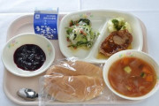 校長「この給食…色がおかしいし、異臭がするんだが…。出すのやめとけ！」 → 給食からヤバイものが検出される…