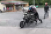 【動画】押しがけしようとしたバイクがとんでもないことになる
