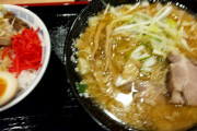 【画像】ラーメン屋行ってきたで！