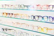 メガネ屋やけど質問ある？
