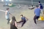 【動画】頭に躊躇なく鉄パイプを振り下ろすベトナム人の喧嘩が怖すぎ。