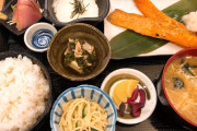 【画像】この鮭ハラス定食にいくら出せる？