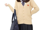 【悲報】女子高生さん、企業訪問で全世界にパンチラを晒される【画像】