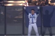 開幕セレモニーでDeNA佐野が宙を飛んだアレ、三浦監督が断っていた！？「自分が断って終わったとおもったら佐野が飛んでた」
