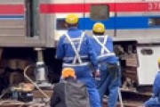 【動画】 京成高砂駅の脱線事故、復旧作業中にジャッキが外れ危機一髪！ 衝撃の瞬間が激撮される