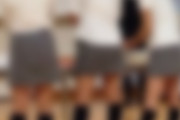 【画像】慶應って何でJKにこんな格好させてるの？？？？
