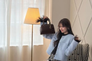 最近の伊藤百花ちゃん、なぜか絶対領域で勝負してくるようになるw