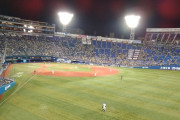 【プロ野球】横浜スタジアムもガラガラｗｗｗｗｗｗ