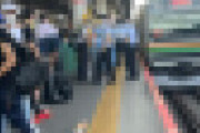 【画像】 湘南新宿ライン・赤羽駅で人身事故 「目の前で飛び込んだ」「靴が飛んで」「ブツは電車に引きずられて行った・・」 電車遅延