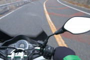 バイク乗りにエンジンブレーキ急ブレーキかけられたんだが