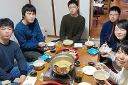 【画像】藤井棋聖、ギャル集団と酒池肉林の様子を撮影されてしまう……