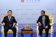 【速報】尹大統領と握手したカンボジア首相、新型コロナ「陽性判定」バイデン大統領、岸田首相など各国首脳と接触