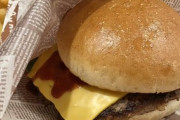 ガストで“1099円ハンバーガー”を注文した結果ｗｗｗｗｗｗｗ