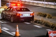 彡(^)(^)「ひき逃げ見ました！」警察「車種は？」彡()()「色は黒かったです…」→
