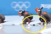 北京五輪ショートトラック女子500mでコース上のブロックを投げて相手を転倒させる中国人選手の動画が話題に。