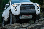 【画像】トヨタ・ハイラックスサーフを彷彿とさせる新型4ランナーTRD Proを御覧ください