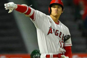 【悲報】大谷、ホットドッグに何を乗せるか問われ「乗っけねーよ！」