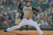 【日本ハム】斎藤佑樹が右肘手術を検討…シーズン通じて痛み　復活の道を模索へ