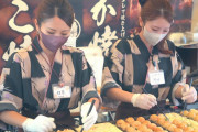 【動画】美人双子姉妹のたこ焼き屋さんに密着！