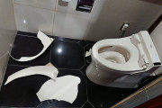 パチ屋の女子トイレおしっこ撒いてあること多すぎるらしい