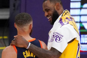 【NBA】GSWでレブロン＆カリーの最強デュオがガチのマジで誕生してしまうのか？現地コラムニスト「近づいているようだ」