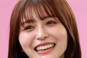 「すごすぎる…！」長濱ねる〝ぴたぴたトップス〟見下ろしショットに反響「益々色気が」「男がほっとくわけない」「東京に染まってしまった…」