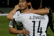 「“神”と崇拝されるカガワを…」PAOKが完封勝利！ 約8分だけピッチに立った香川真司に地元メディアは――
