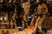 ベラルーシで反政権デモで拘束された日本人、騒乱を首謀した容疑で逮捕！