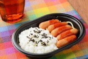 【朗報】ローソン100の「ウインナー弁当(216円)」関東のローソンでも発売。好評なら全国展開へｗｗｗｗ