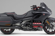 ホンダ、大型プレミアムツアラー「Gold Wing」シリーズの商品力向上とカラーバリエーションを変更し発売