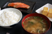 【悲報】『日本食』とかいうパクリを除いたらガチで不味い料理ｗｗｗｗｗｗ