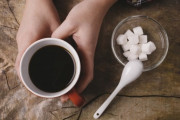 コーヒーが苦い…砂糖入れないと飲めない