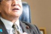 武田総務相が「AUの新プランは紛らわしい、結局他社と同じ値段で最安値じゃない?」と批判