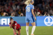 ◆悲報◆女子W杯決勝、スペイン代表エルモンソさん、イングランド代表に向かって中指を立ててしまう?