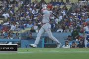 大谷翔平 .297  31本  68打点  100安打  盗塁11  出塁率 .384  OPS 1.031