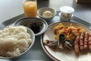 【画像】健康ランドに泊まったわいの豪華な朝食wwwwww