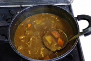 【疑問】お前らカレー作った時の保存どうしてる？←これｗｗｗｗｗ