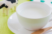 牛乳を温めても「膜」ができづらい方法がで話題に