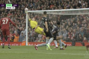 ◆プレミア◆リバポ戦終了間際アーセナルGKラムズデールの2つのセーブがヤバ過ぎると話題に！